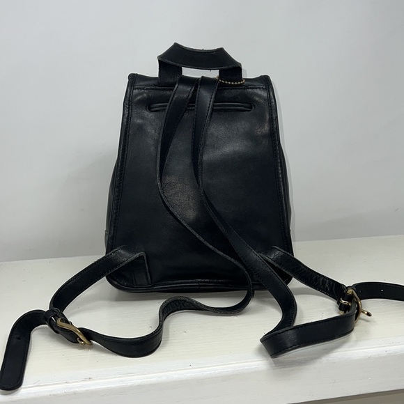Coach Vintage Legacy 9960 Black Leather Brass Hardware Top Handle Flap Backpack - Picture 3 of 12
